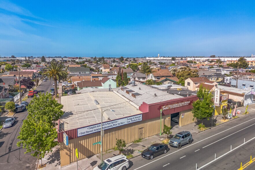 More Photos Of 6009-6017 International Blvd, Oakland Auto Repair For Sale