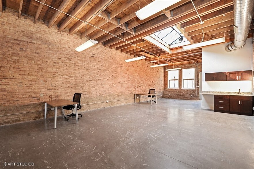 More Photos Of 222 N Justine St, Chicago Office For Lease