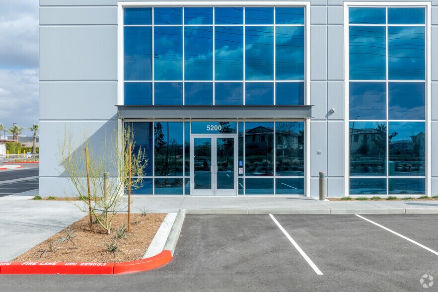 More Photos Of 5200-5210 Hamner, Eastvale Unknown For Lease