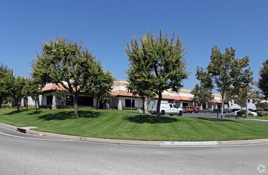 More Photos Of 365 Camino Carillo, Camarillo Warehouse For Lease