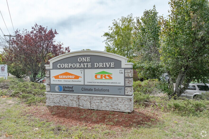 More Photos Of 1 Corporate Dr, North Haven Warehouse For Lease