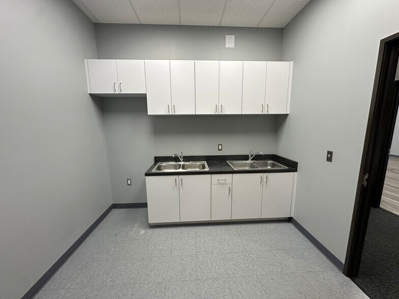 More Photos Of M-59 Rd @ Clark Rd, Hartland Unknown For Lease