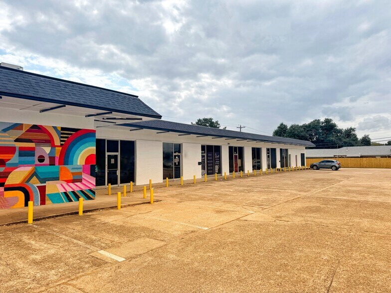 More Photos Of 3900 E 29th St, Bryan Unknown For Lease