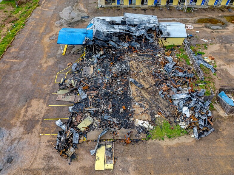 More Photos Of 3955 Clay St, Vicksburg Hotel For Sale