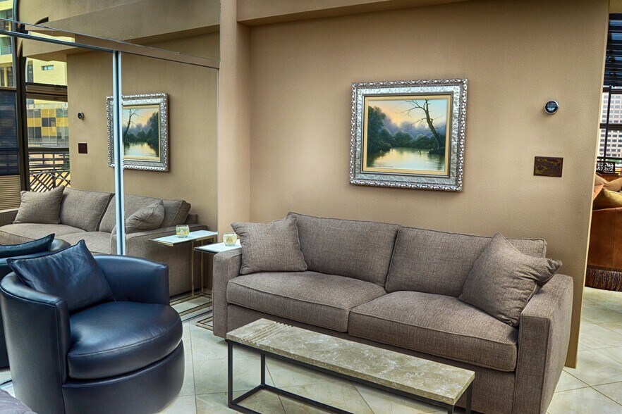More Photos Of 126 E Main Plz, San Antonio Apartments For Sale