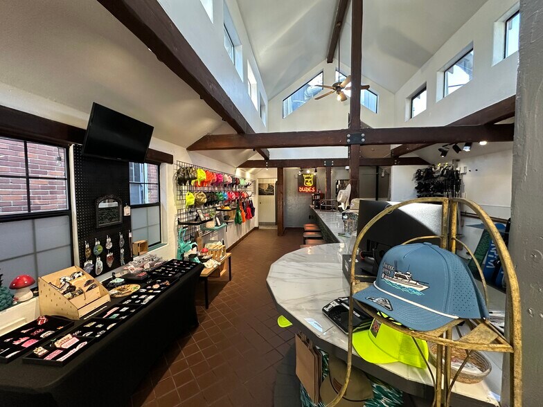 More Photos Of 3542 Lake Tahoe Blvd, South Lake Tahoe Restaurant For Sale