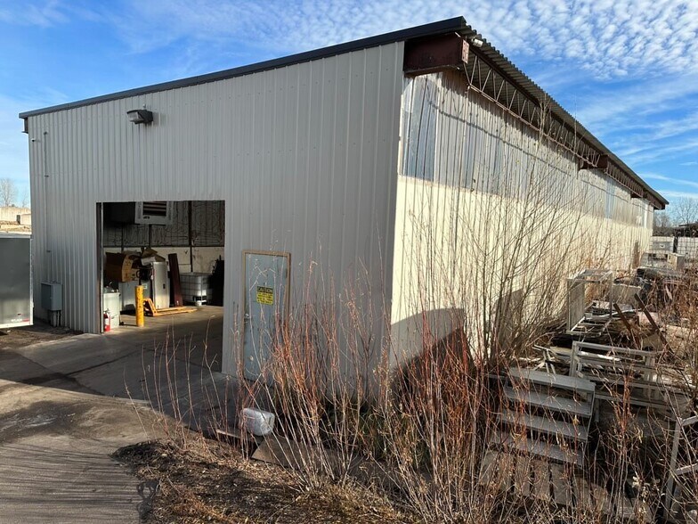 More Photos Of 19801 NE Highway 65, East Bethel Warehouse For Lease