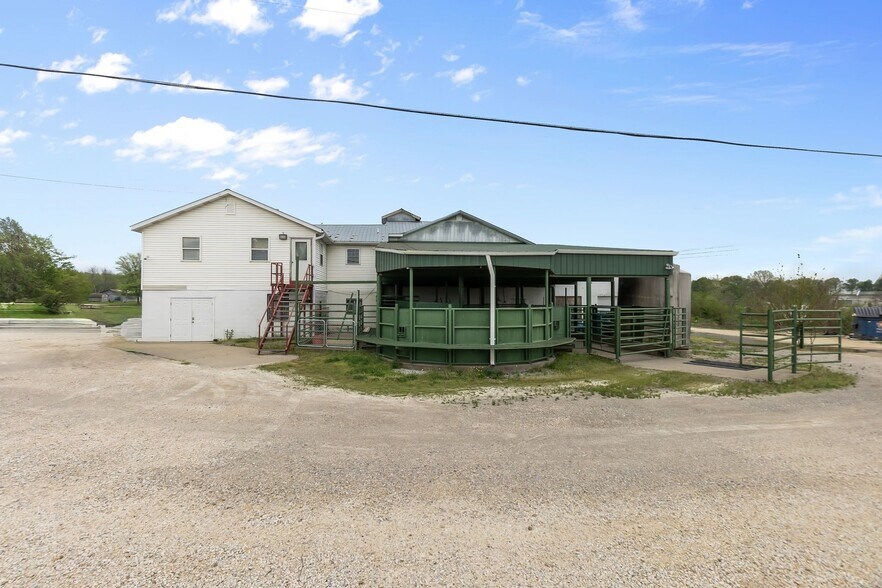 More Photos Of 3006 State Highway FF, Jackson Industrial For Sale