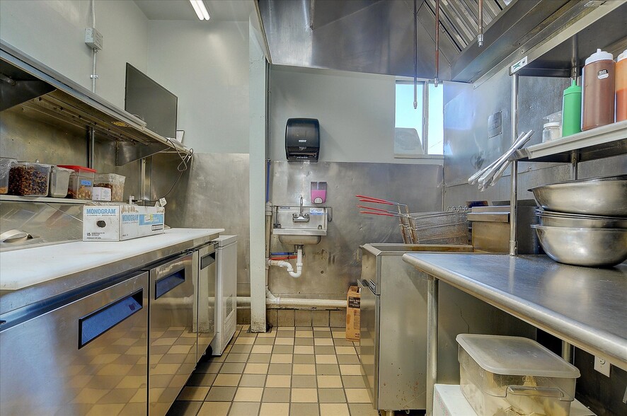 More Photos Of 720 E 50 Hwy, Salida Restaurant For Sale