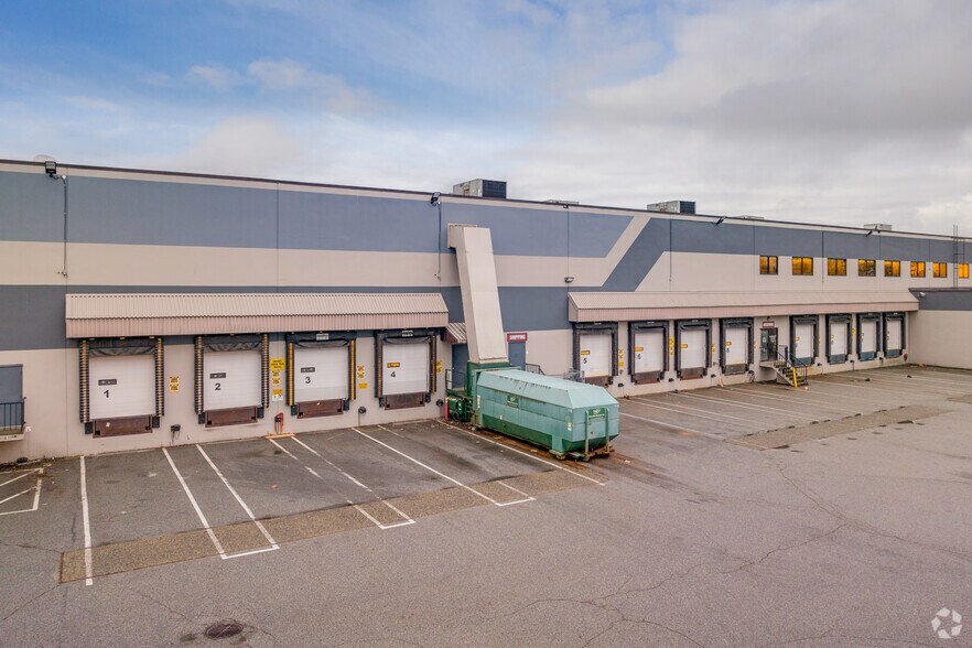 More Photos Of 69-71 Glacier St, Coquitlam Warehouse For Lease