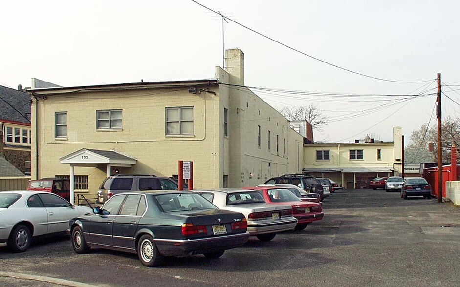 More Photos Of 132 Kings Hwy E, Haddonfield Office For Lease