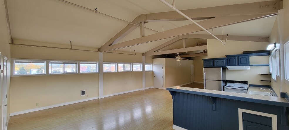 More Photos Of 3511 136th St NE, Marysville Manufacturing For Lease