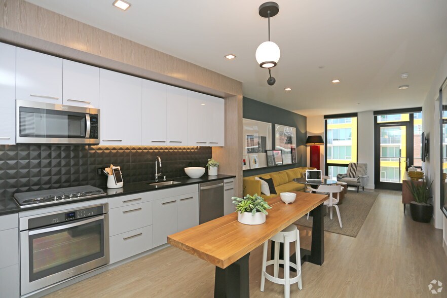 More Photos Of 1501 Island Ave, San Diego Apartments For Lease