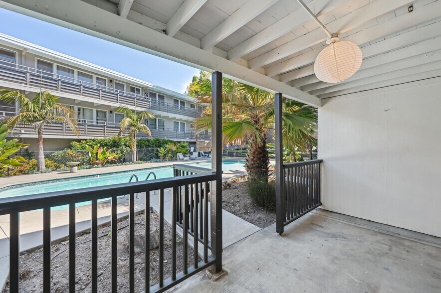 More Photos Of 19 Knoll Ln, Mill Valley Apartments For Sale