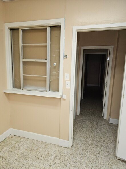 More Photos Of 8300 Homestead Rd, Houston Office For Sale