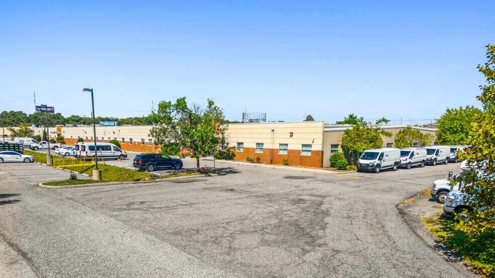 More Photos Of 3100 Penrose Ferry Rd, Philadelphia Light Manufacturing For Sale