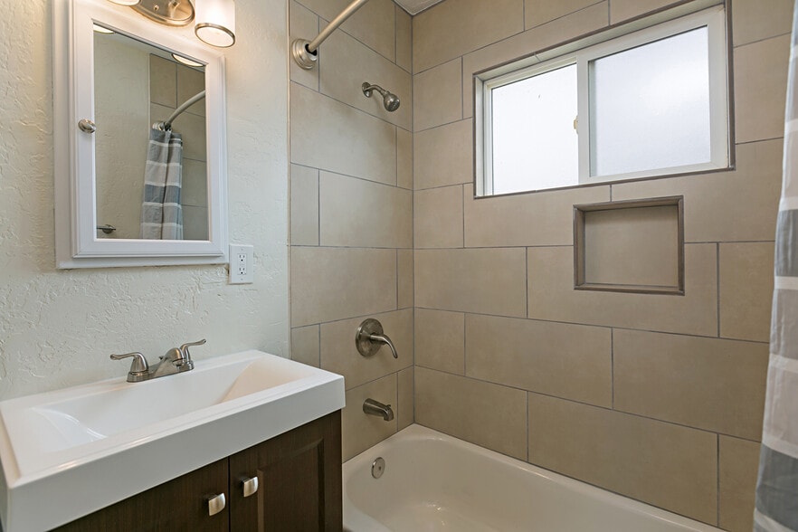 More Photos Of 1415 Marquette St, Oceanside Apartments For Sale