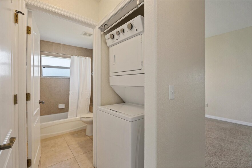 More Photos Of 4520 S Biscayne Dr, North Port Apartments For Sale