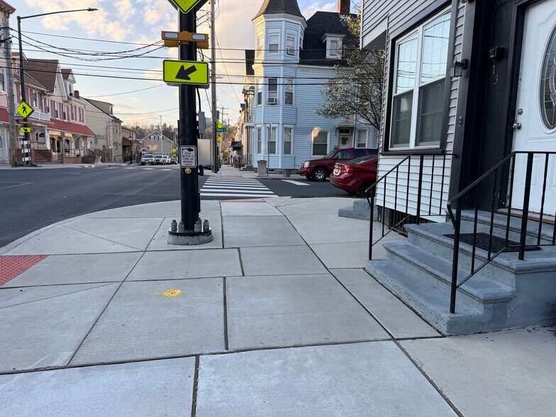 More Photos Of 133 Cattell St, Easton Apartments For Sale