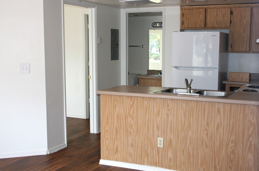 More Photos Of 2200 Las Brisas Way, Sierra Vista Apartments For Sale