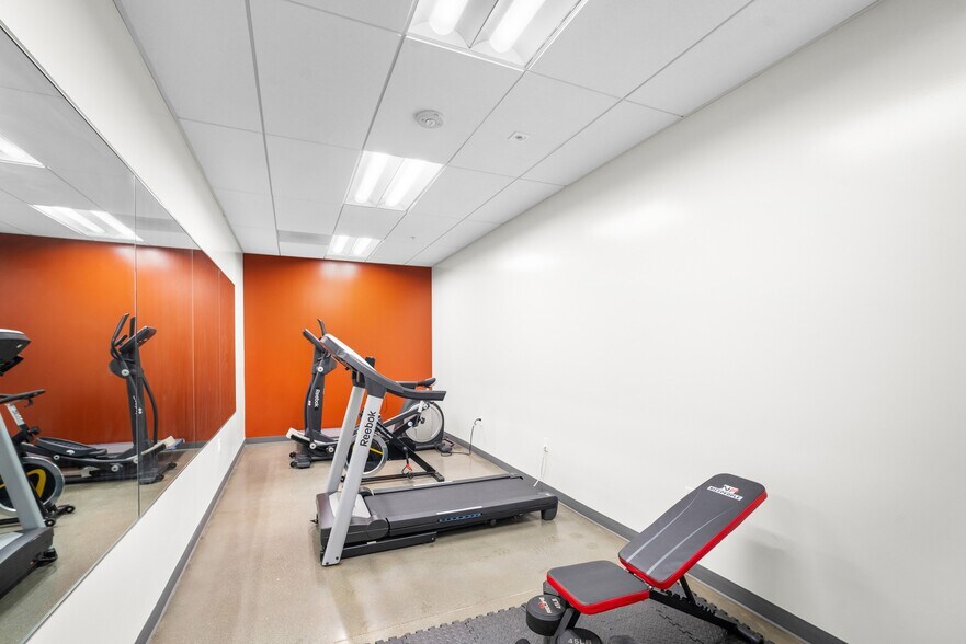 More Photos Of 560 Eccles Ave, South San Francisco Research And Development For Sale