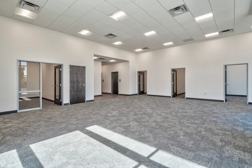 More Photos Of 12730 N Dysart Rd, El Mirage Warehouse For Lease