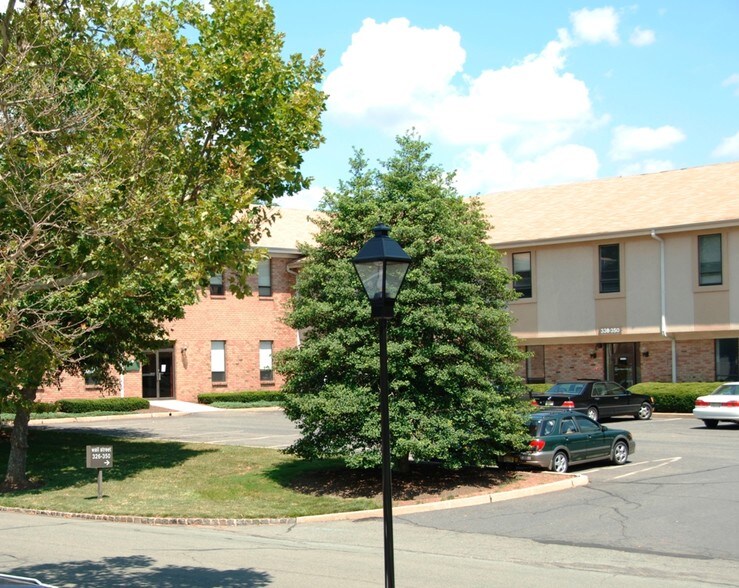 More Photos Of 326-350 Wall St, Princeton Office For Lease