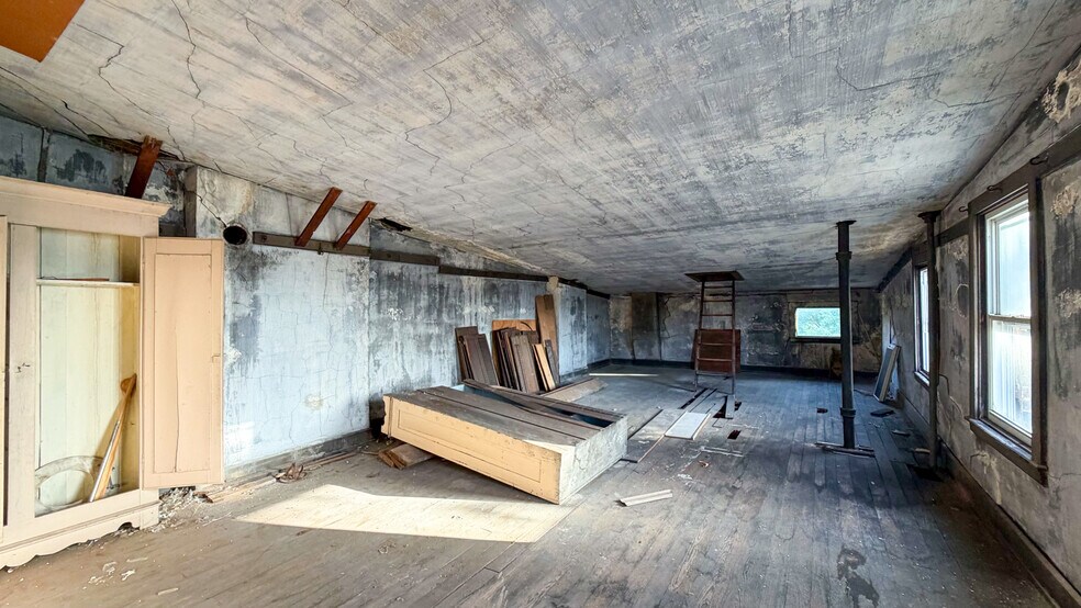More Photos Of 24 E University Ave, Cincinnati Apartments For Sale