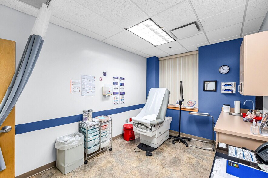 More Photos Of 306 Race St, Holyoke Medical For Sale