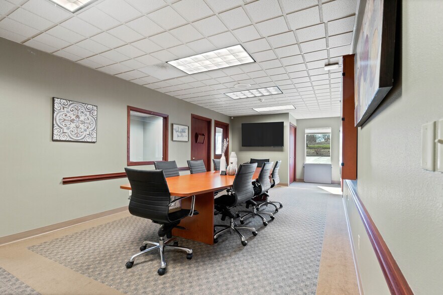 More Photos Of 3999 Englewood Ave, Yakima Office For Lease