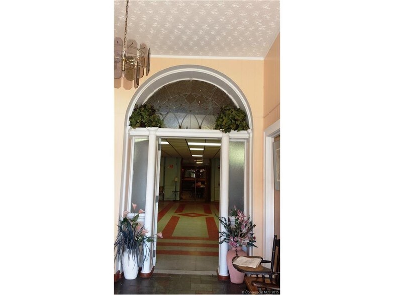 More Photos Of 54 Washington St, Middletown Office For Sale