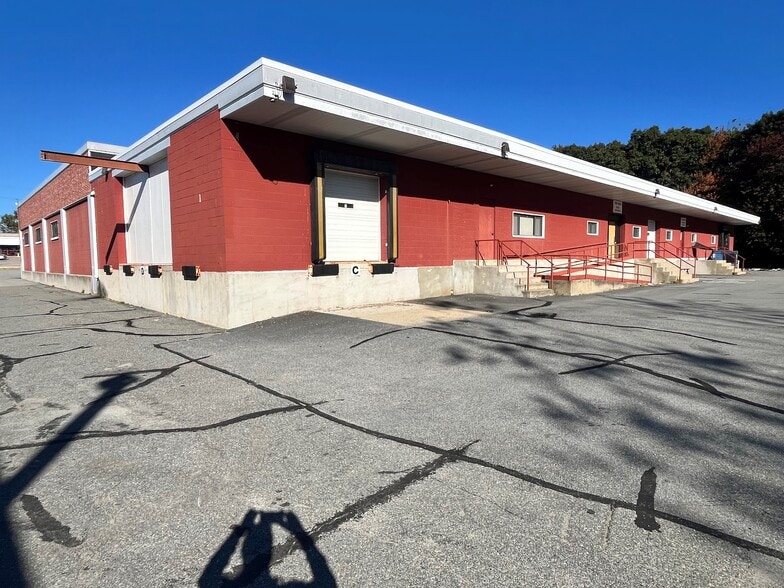 More Photos Of 1370 Elmwood Ave, Cranston Manufacturing For Sale