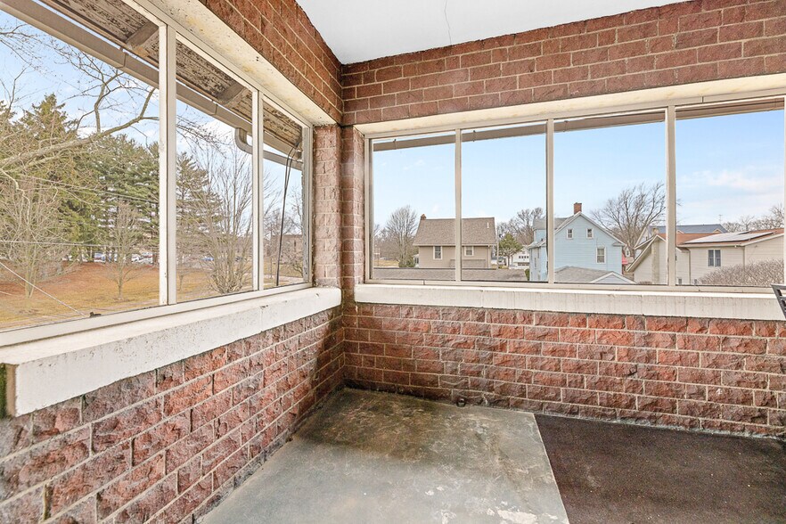 More Photos Of 203 Glamorgan St, Alliance Apartments For Sale