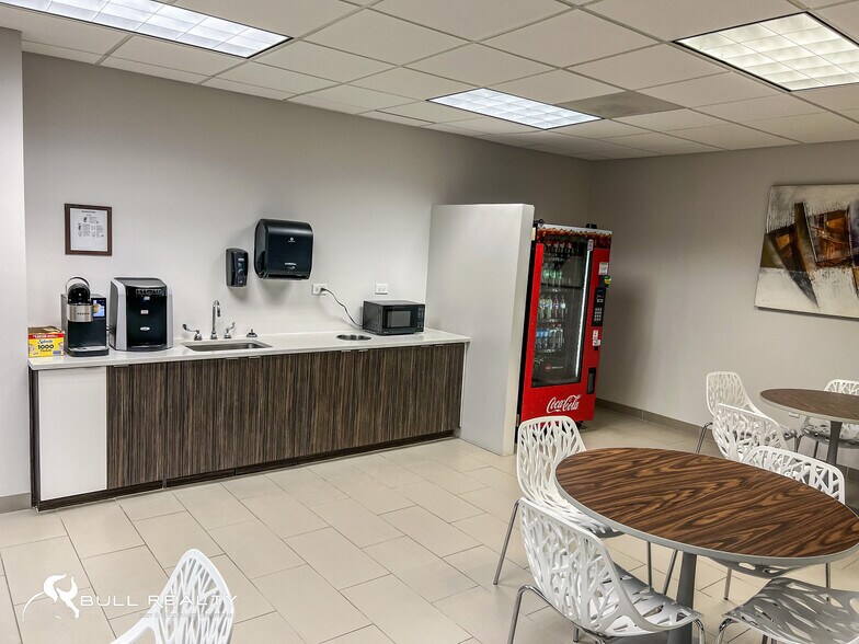 More Photos Of 3295 River Exchange Dr, Peachtree Corners Office For Lease