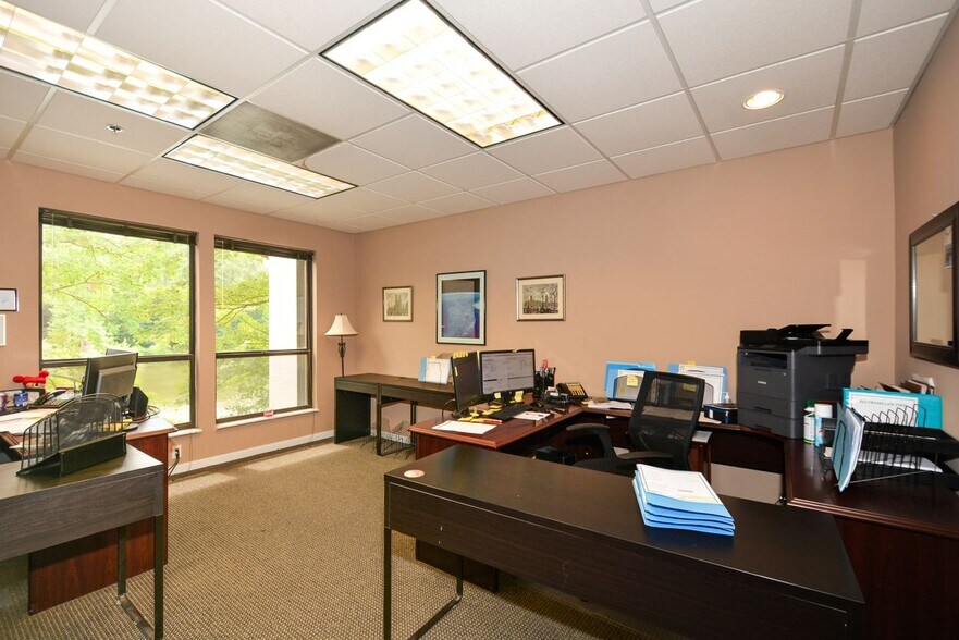 More Photos Of 1820 The Exchange SE, Atlanta Office For Sale