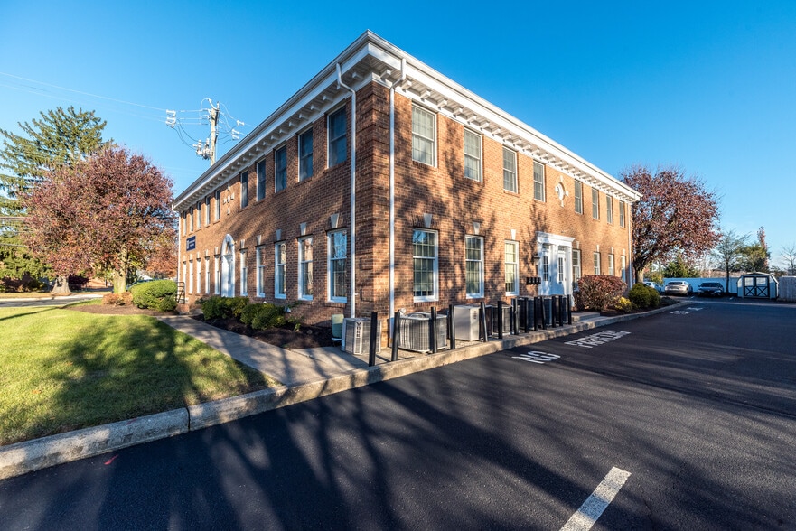 More Photos Of 600 E Main St, Lansdale Office Residential For Sale