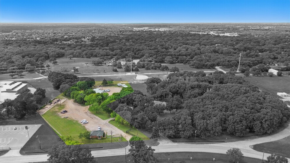 Primary Photo Of 610 W Simonds Rd, Seagoville Flex For Sale