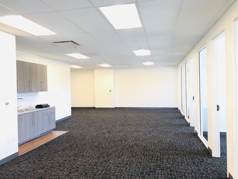 More Photos Of 395 Oyster Point Blvd, South San Francisco Unknown For Lease