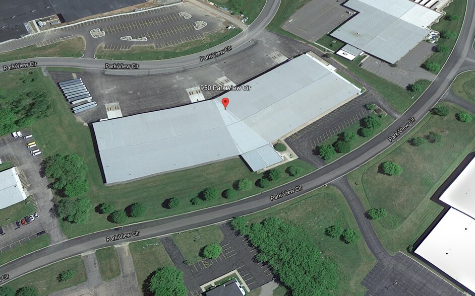 More Photos Of 950 S Park View Cir, Mosinee Warehouse For Lease