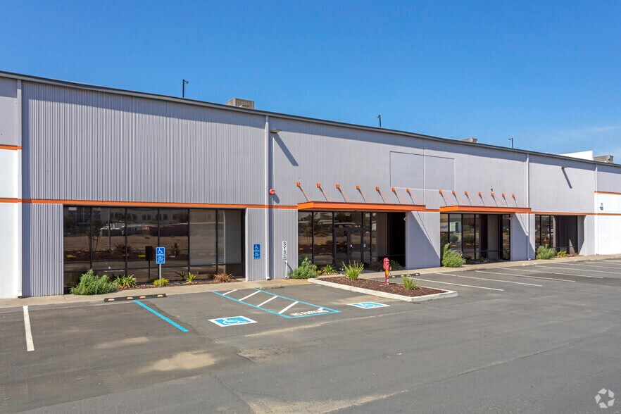 Primary Photo Of 4545 Qantas Ln, Stockton Manufacturing For Lease