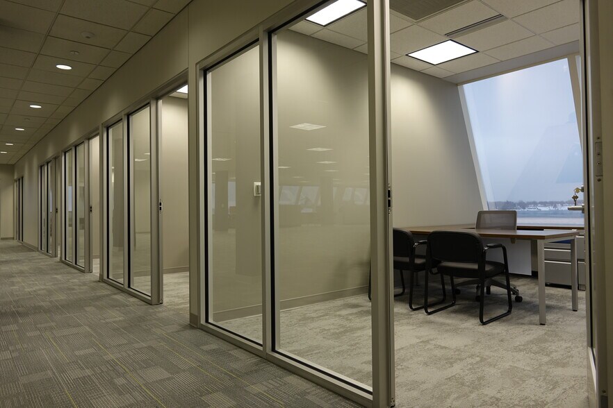 More Photos Of 700 Terrace Point Rd, Muskegon Medical For Lease