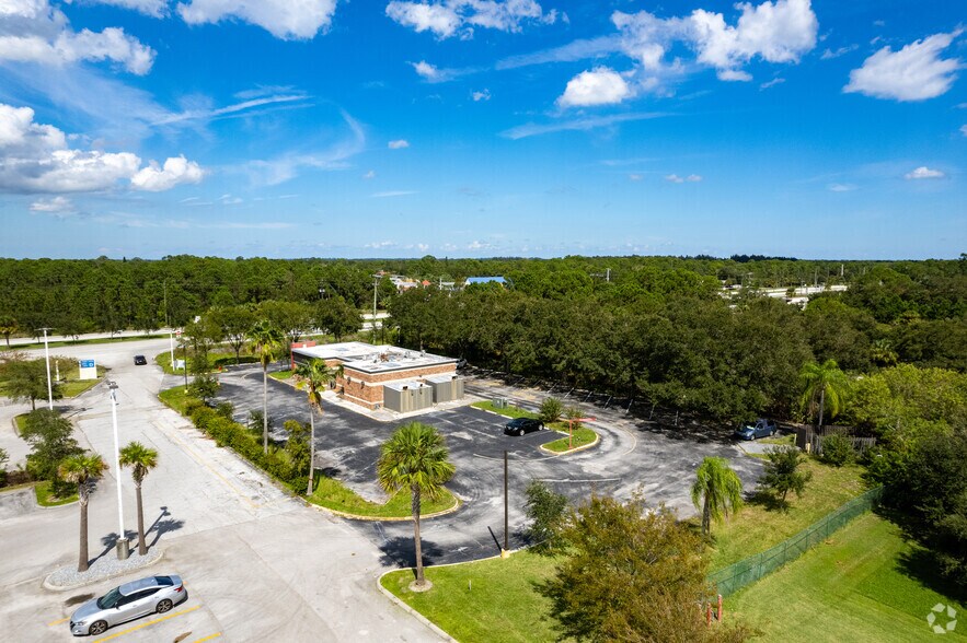 More Photos Of 8905 20th St, Vero Beach Fast Food For Lease