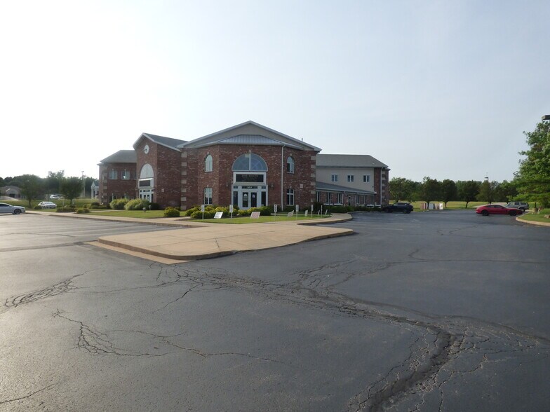 More Photos Of 4800 Mexico Rd, Saint Peters Medical For Lease