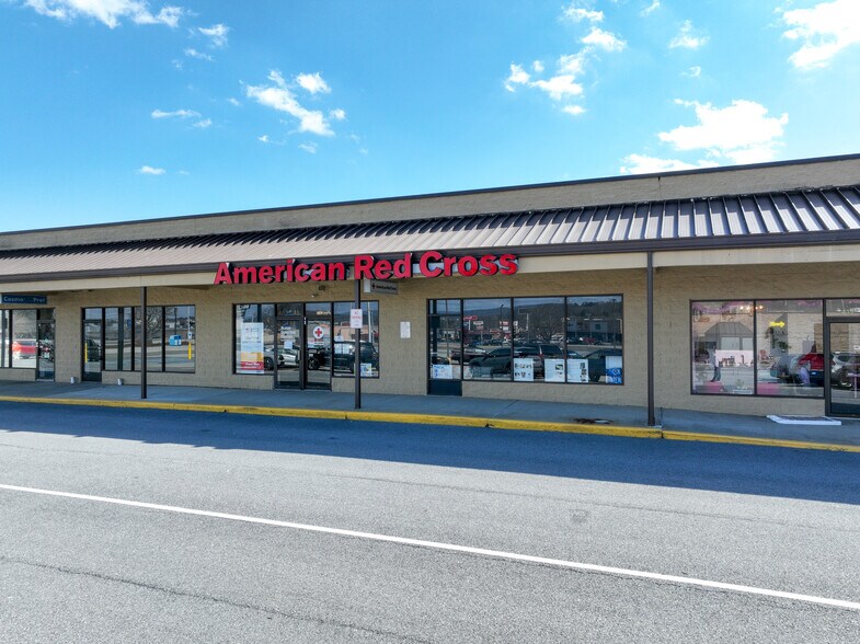 More Photos Of 415 Orchard Ave, Altoona Unknown For Lease