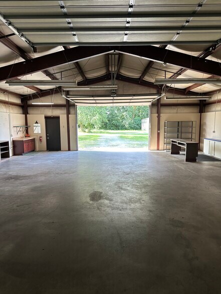 More Photos Of 28552 W County Road 20, Elkhart Warehouse For Lease