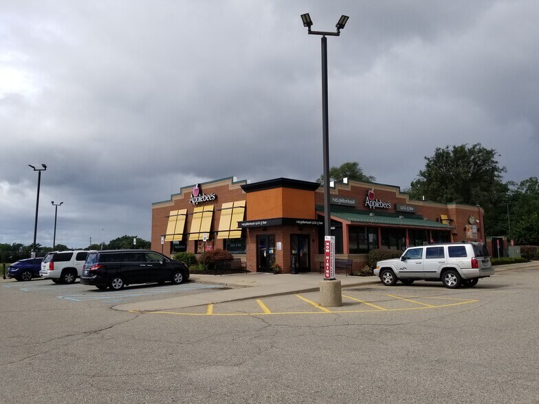 More Photos Of 1375 28th St SW, Grand Rapids General Retail For Sale