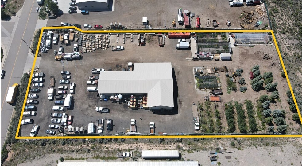 More Photos Of 214 Spring Creek, Gypsum Warehouse For Lease