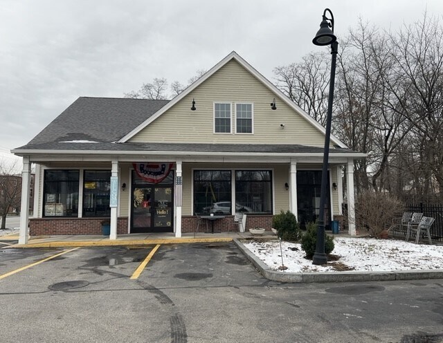 Primary Photo Of 56 Canal St, Millbury Service Station For Lease