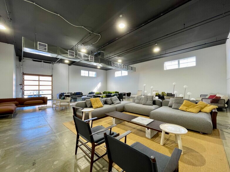 More Photos Of 3801 Race St, Denver Showroom For Lease