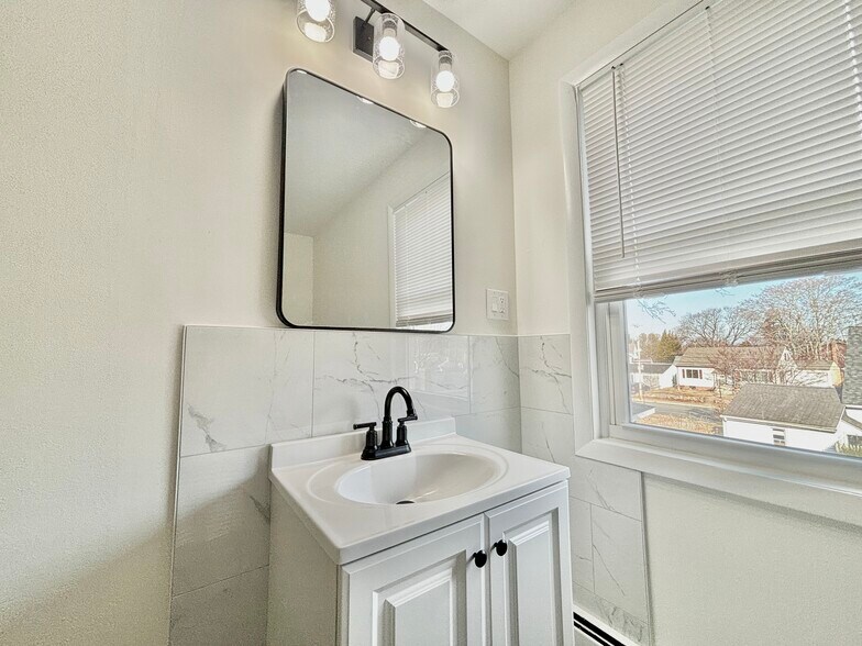 More Photos Of 148 Benham Rd, Groton Apartments For Sale